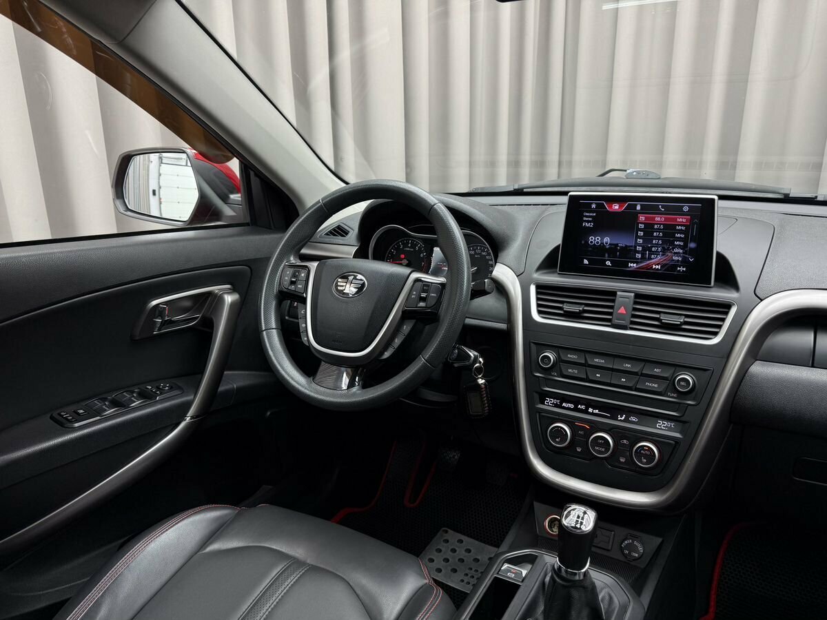 Купить FAW Besturn X80, 2018, 83 365 км.. Фото: #6