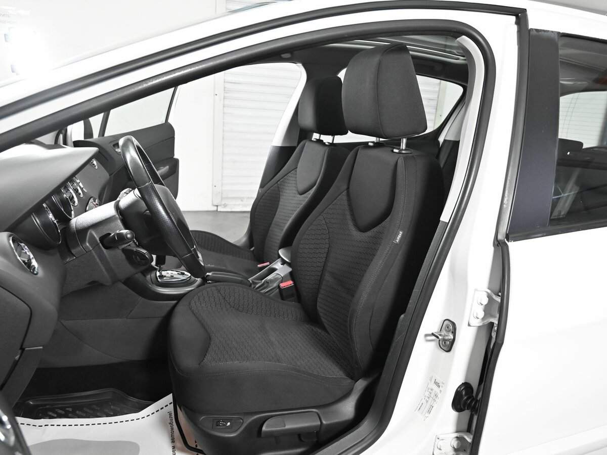 Купить Peugeot 308, 2012, 144 000 км.. Фото: #6