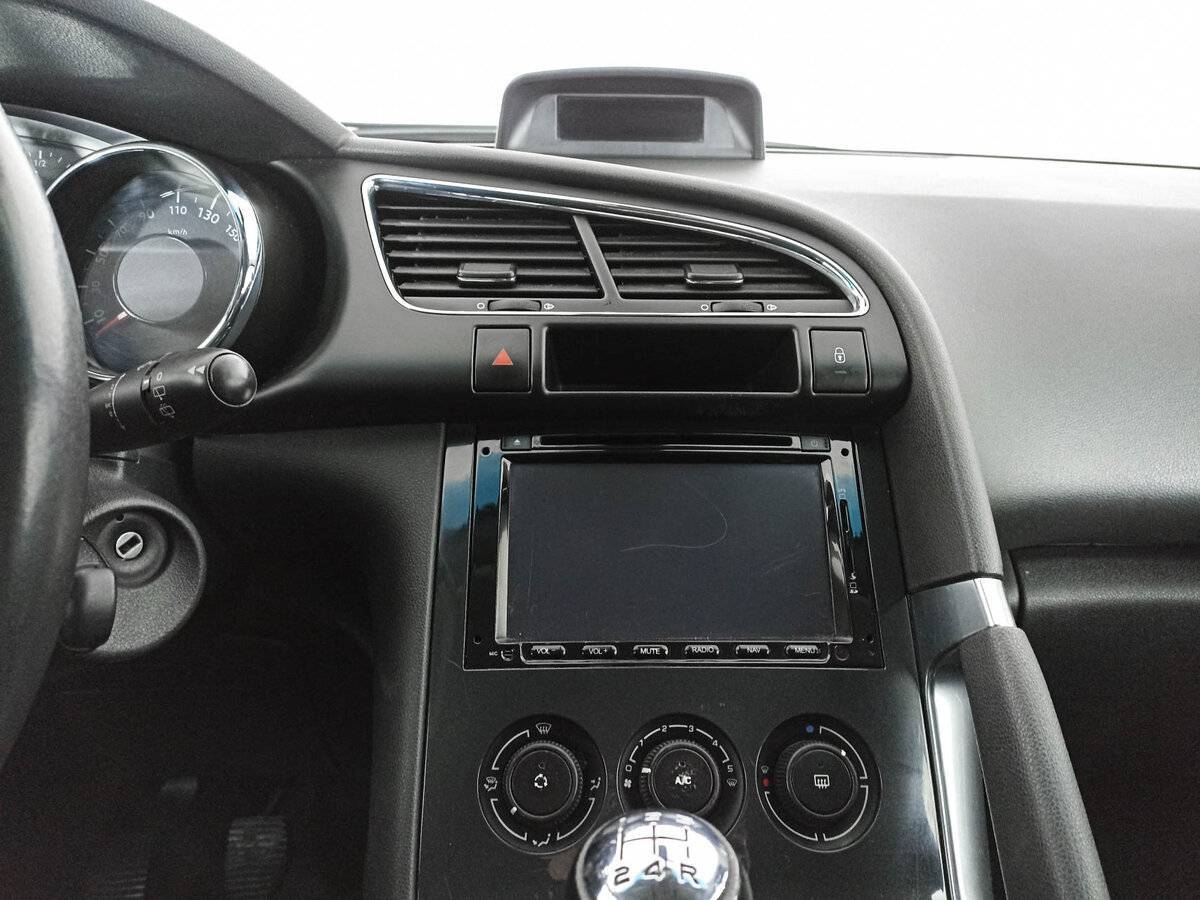 Купить Peugeot 3008, 2012, 217 357 км.. Фото: #10