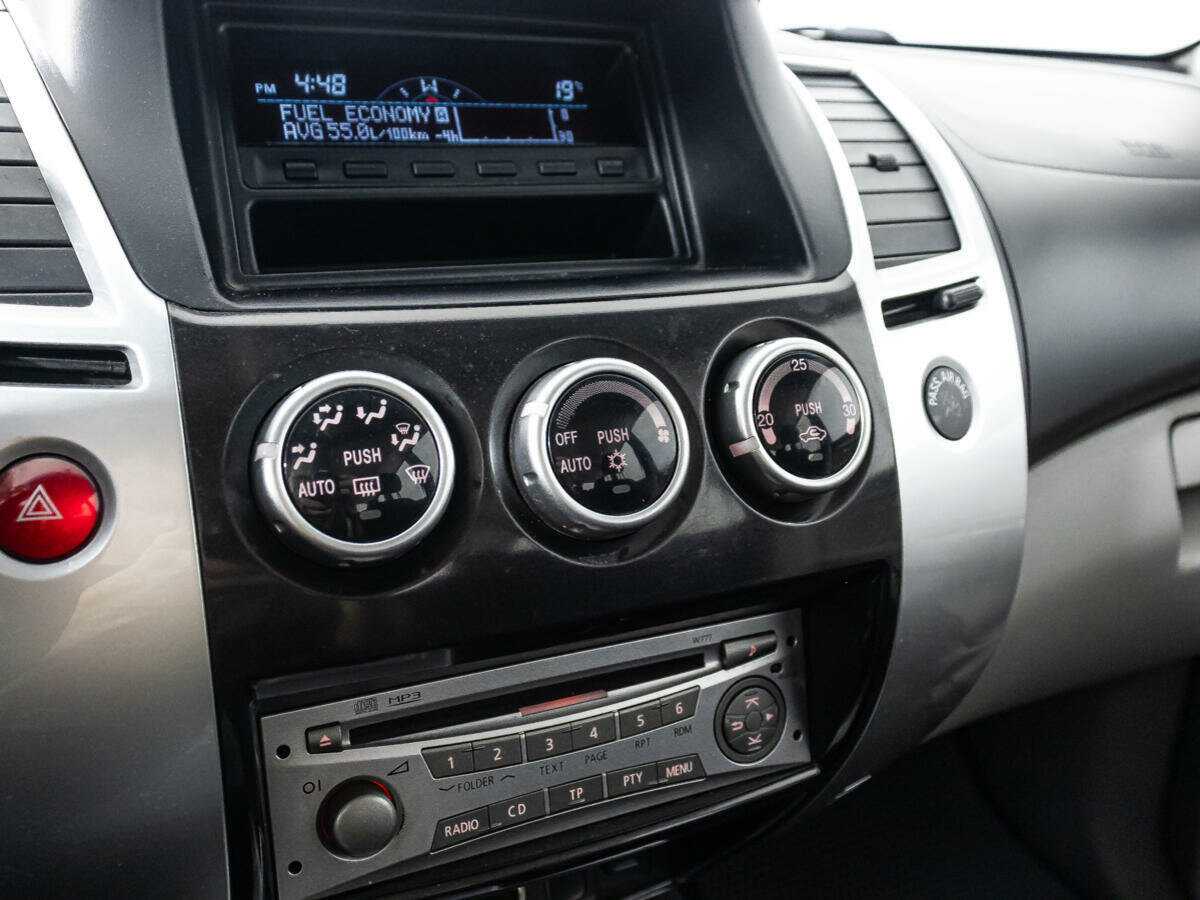 Купить Mitsubishi Pajero Sport, 2012, 217 149 км.. Фото: #14