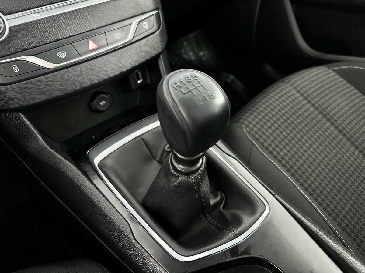 Купить Peugeot 308, 2018, 91 697 км.. Фото: #12