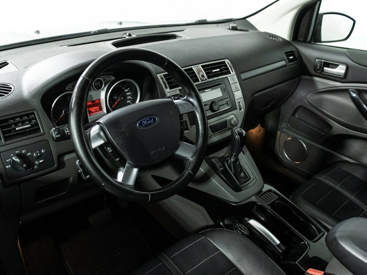 Купить Ford Kuga, 2012, 176 294 км.. Фото: #10