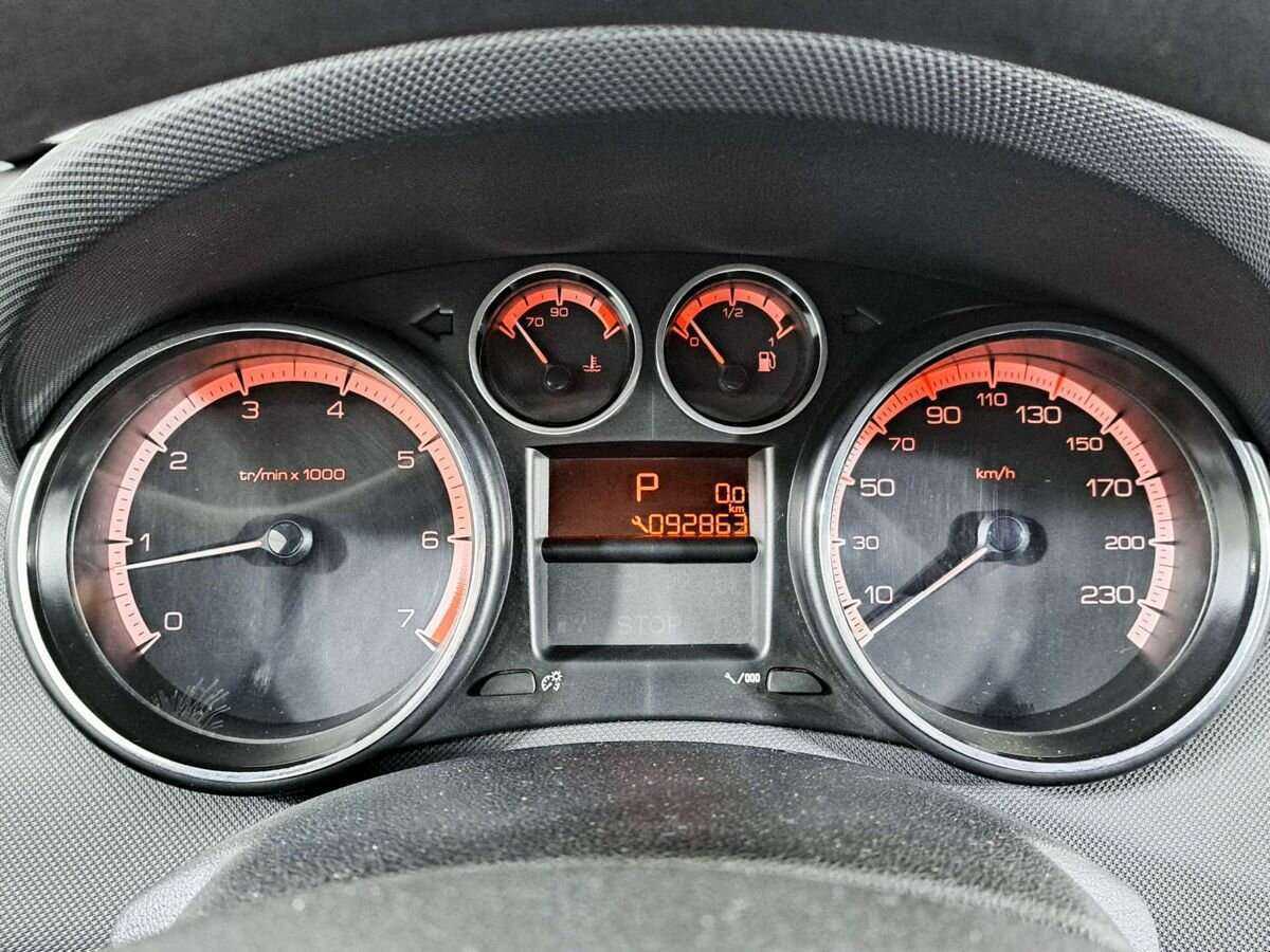 Купить Peugeot 408, 2013, 92 860 км.. Фото: #8