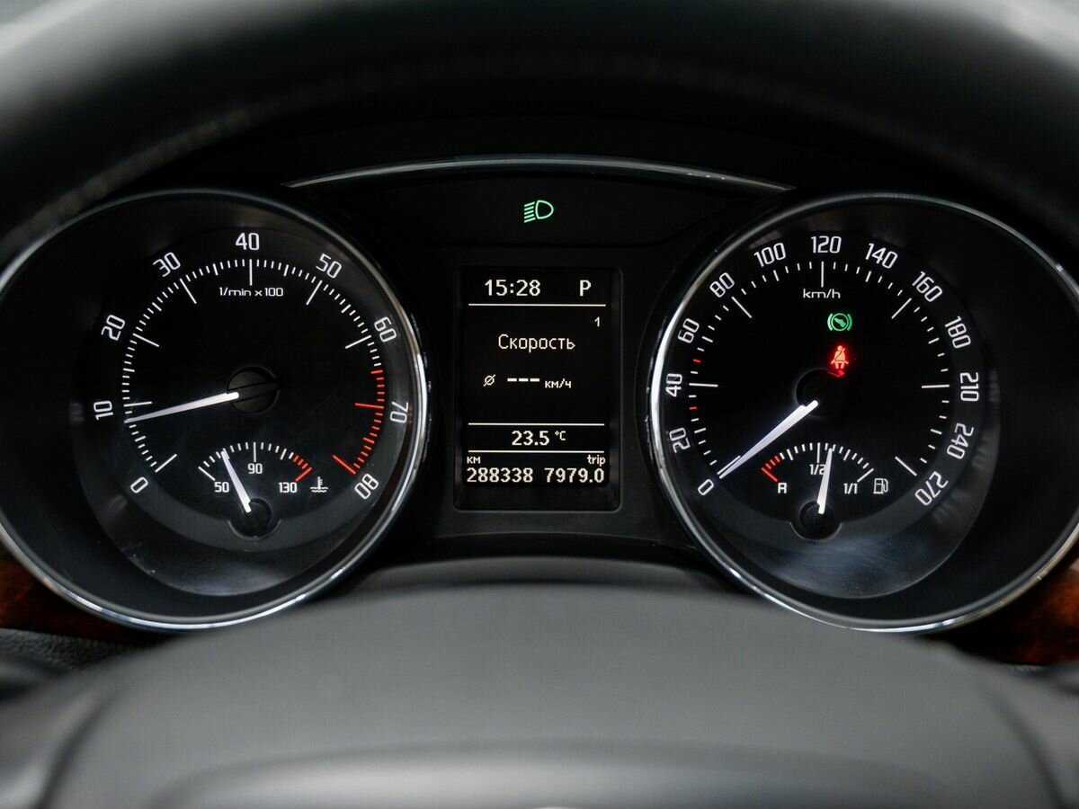 Купить Skoda Superb, 2012, 288 337 км.. Фото: #20