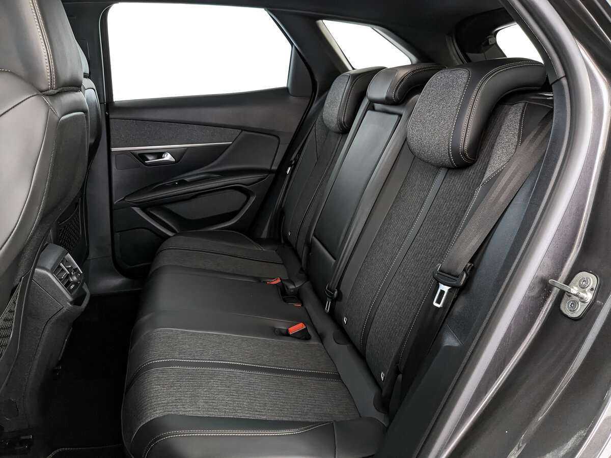 Купить Peugeot 3008, 2018, 187 811 км.. Фото: #12