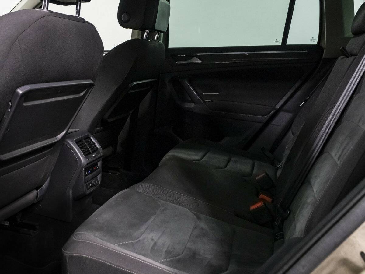 Купить Volkswagen Tiguan, 2018, 131 218 км.. Фото: #7