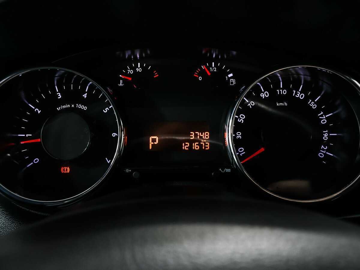 Купить Peugeot 3008, 2016, 121 671 км.. Фото: #9