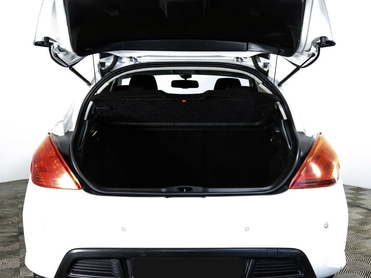 Купить Peugeot 308, 2012, 131 351 км.. Фото: #12