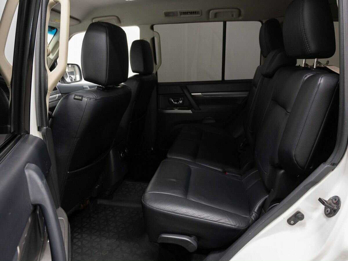 Купить Mitsubishi Pajero, 2013, 201 300 км.. Фото: #9