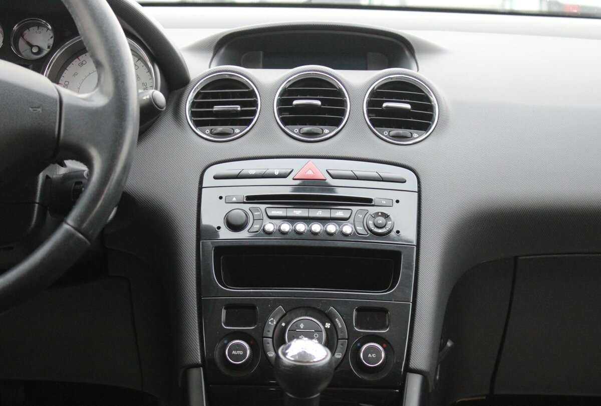 Купить Peugeot 408, 2014, 196 000 км.. Фото: #9