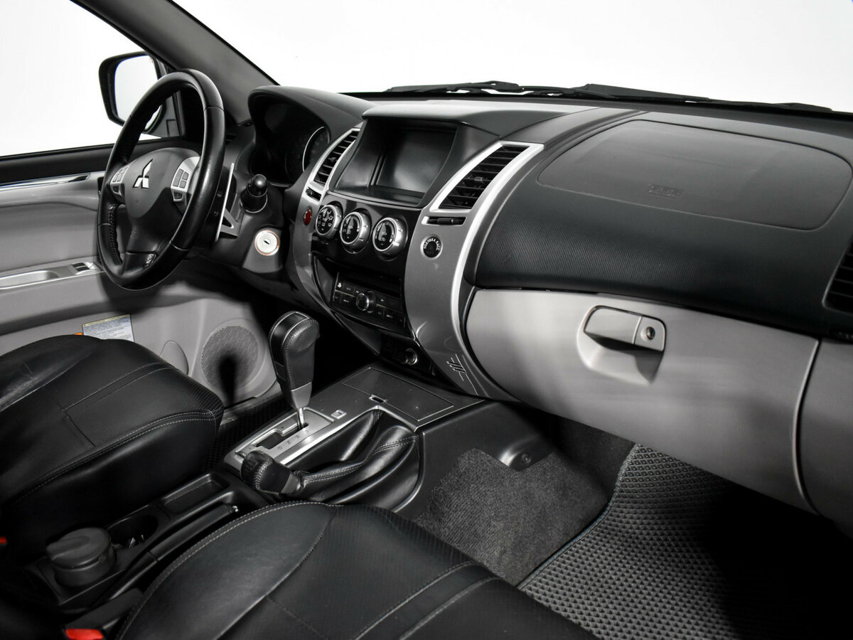 Купить Mitsubishi Pajero Sport, 2013, 254 886 км.. Фото: #10
