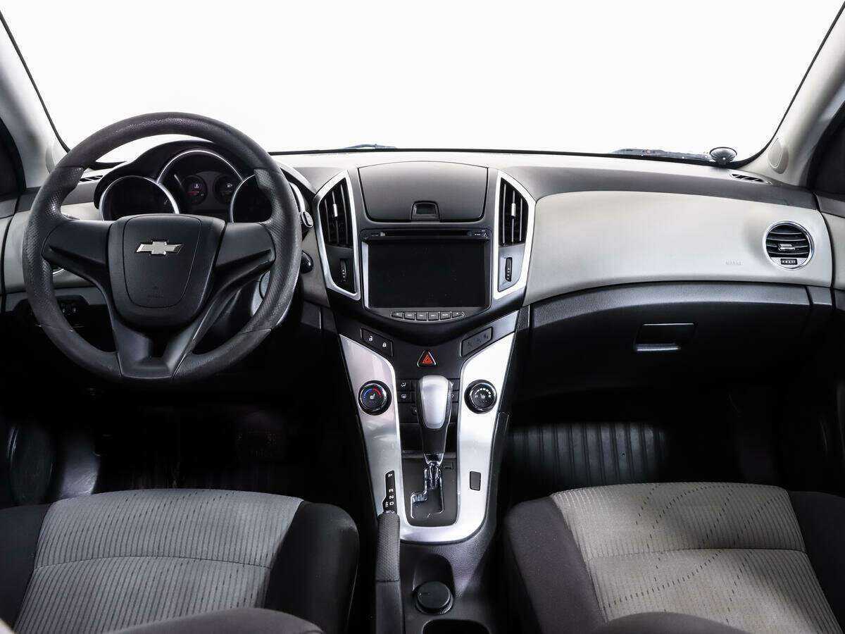 Купить Chevrolet Cruze, 2013, 129 635 км.. Фото: #9