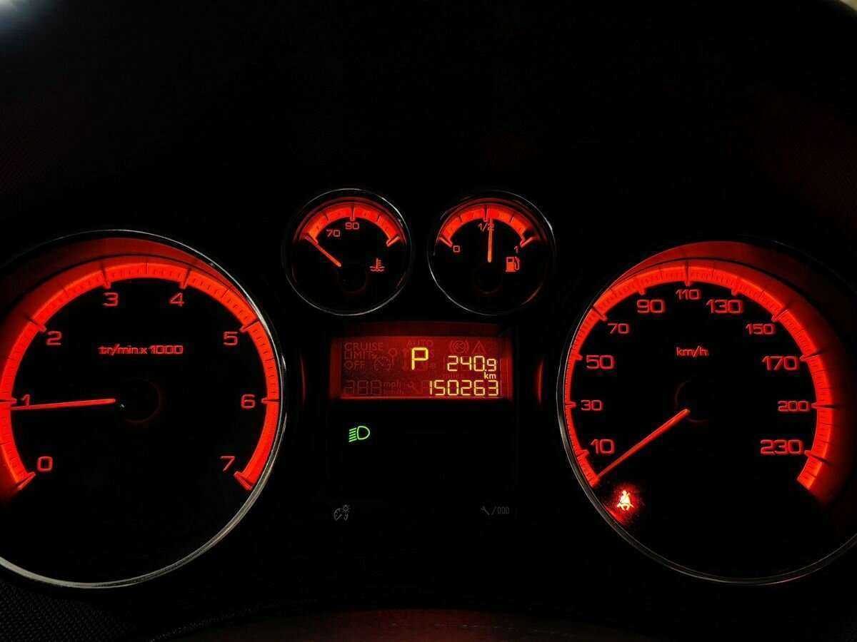 Купить Peugeot 408, 2013, 150 260 км.. Фото: #15