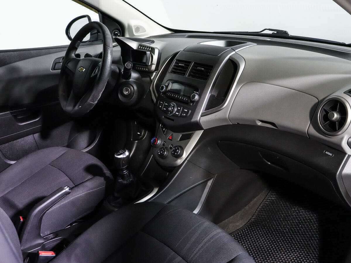 Купить Chevrolet Aveo, 2012, 124 188 км.. Фото: #6
