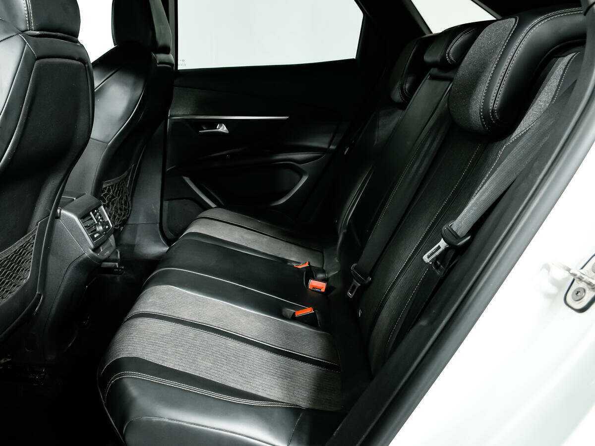 Купить Peugeot 3008, 2017, 106 500 км.. Фото: #10