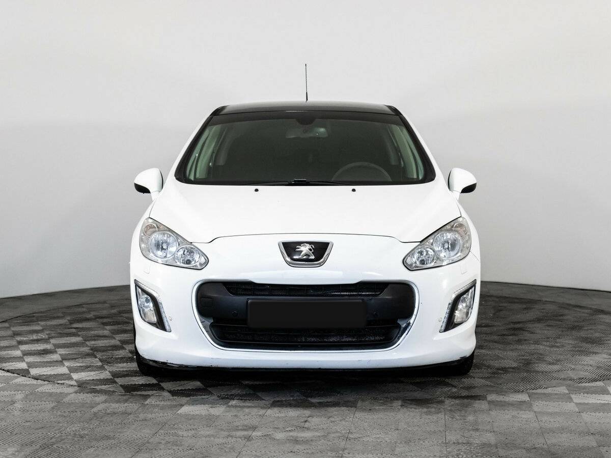 Купить Peugeot 308, 2012, 131 351 км.. Фото: #1