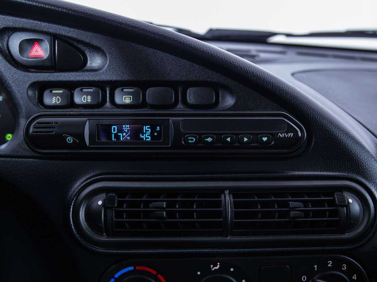 Купить Chevrolet Niva, 2015, 66 675 км.. Фото: #8