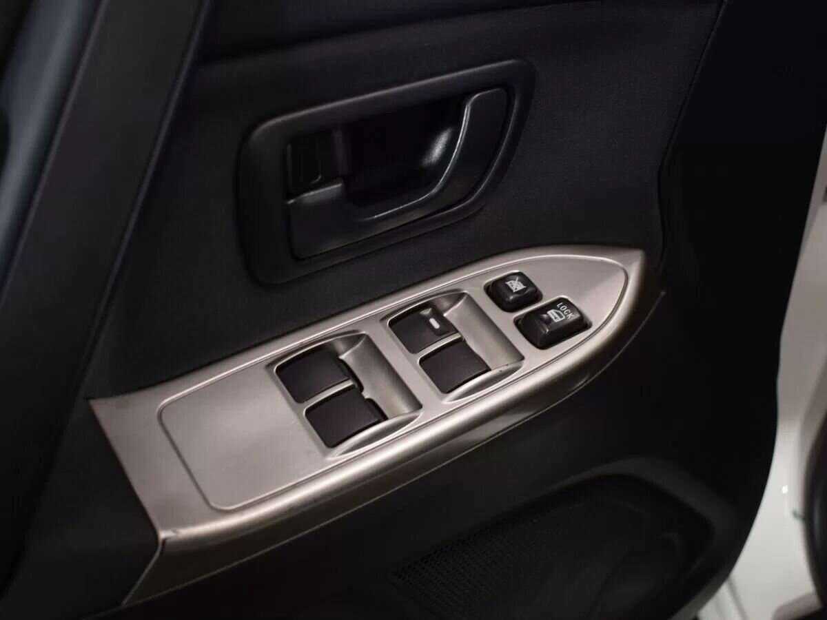 Купить Mitsubishi Pajero, 2015, 148 001 км.. Фото: #12