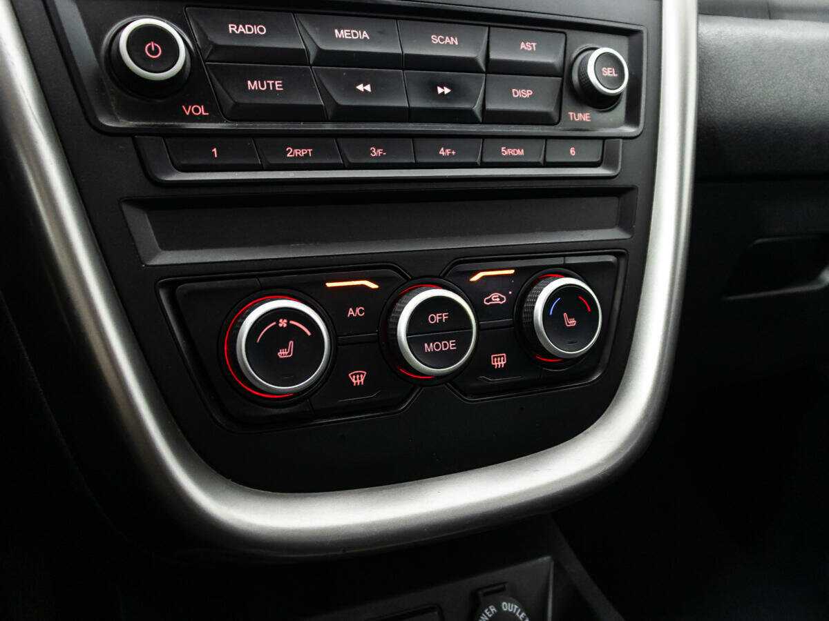 Купить FAW Besturn X80, 2019, 89 514 км.. Фото: #14