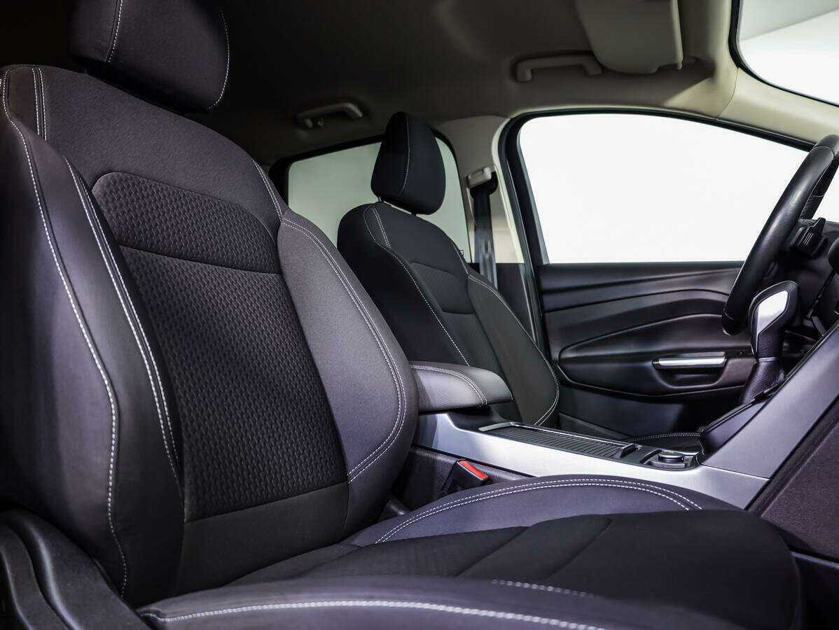 Купить Ford Kuga, 2017, 119 184 км.. Фото: #9