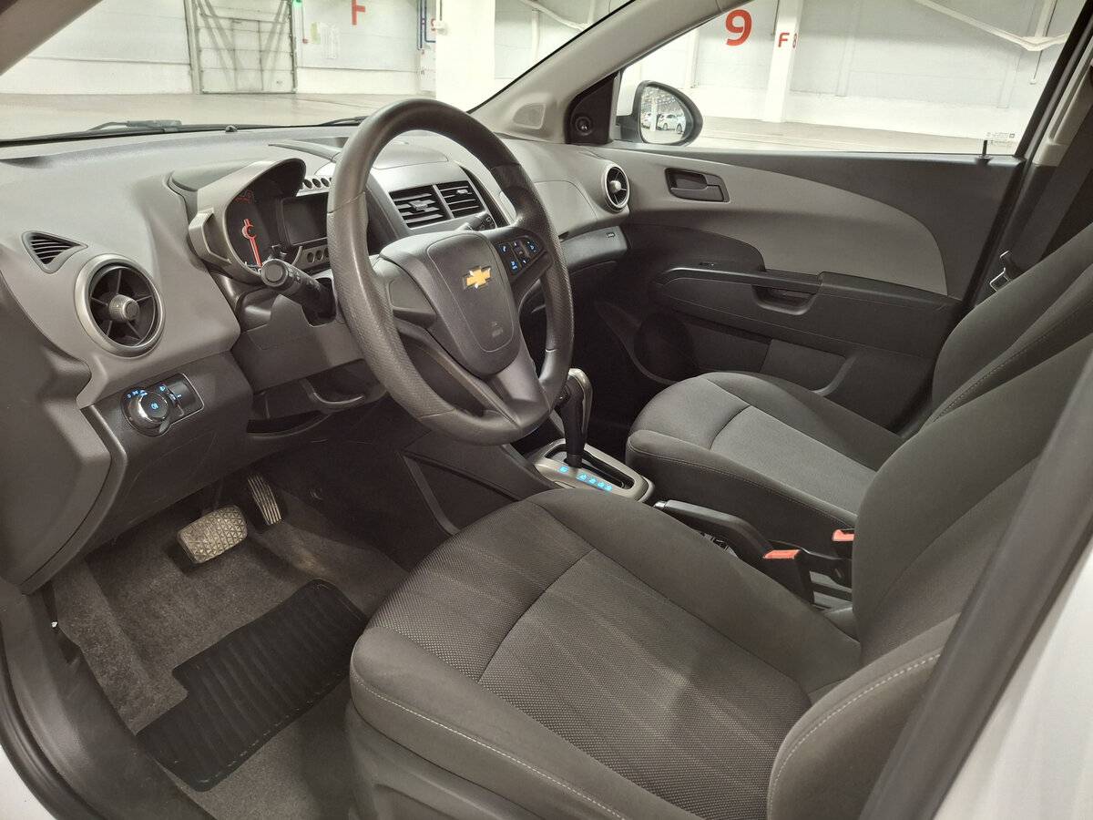 Купить Chevrolet Aveo, 2015, 65 745 км.. Фото: #14