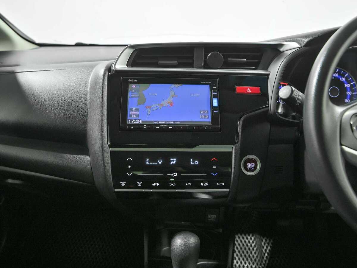 Купить Honda Fit, 2016, 145 593 км.. Фото: #8