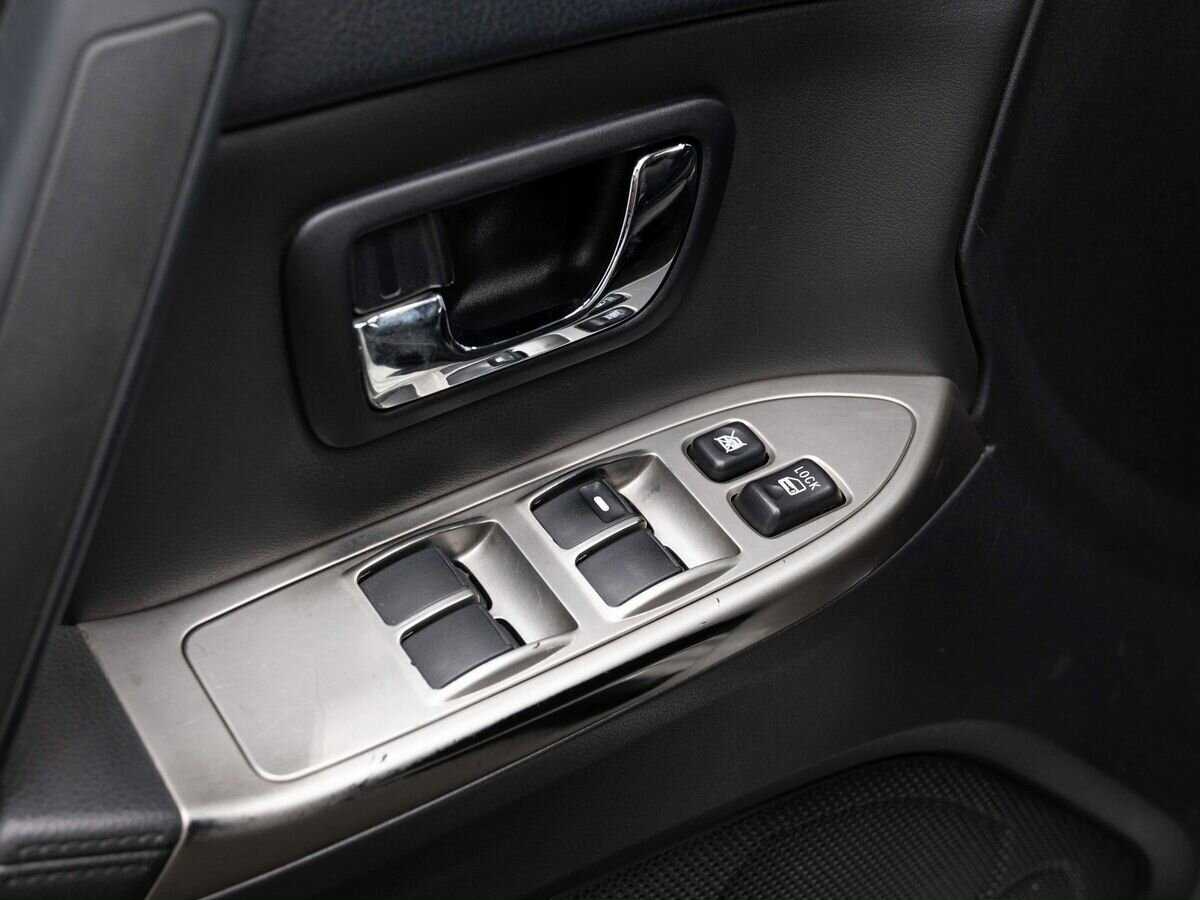 Купить Mitsubishi Pajero, 2013, 201 300 км.. Фото: #18