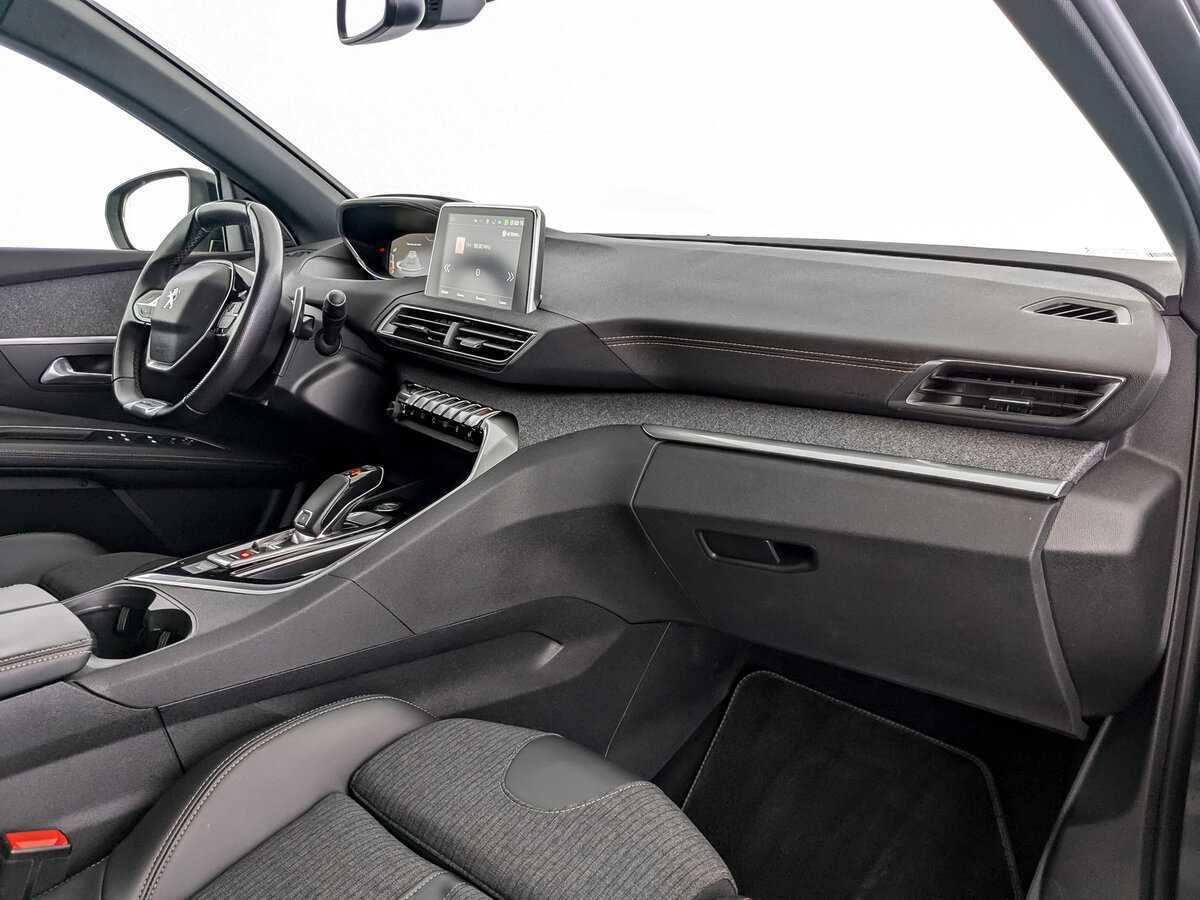 Купить Peugeot 3008, 2018, 106 782 км.. Фото: #8