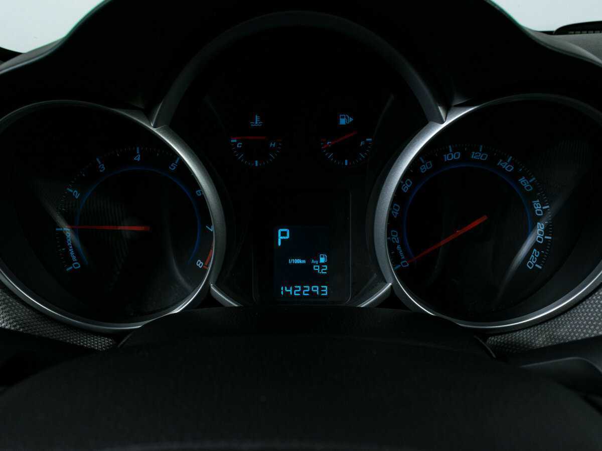 Купить Chevrolet Cruze, 2013, 142 300 км.. Фото: #9