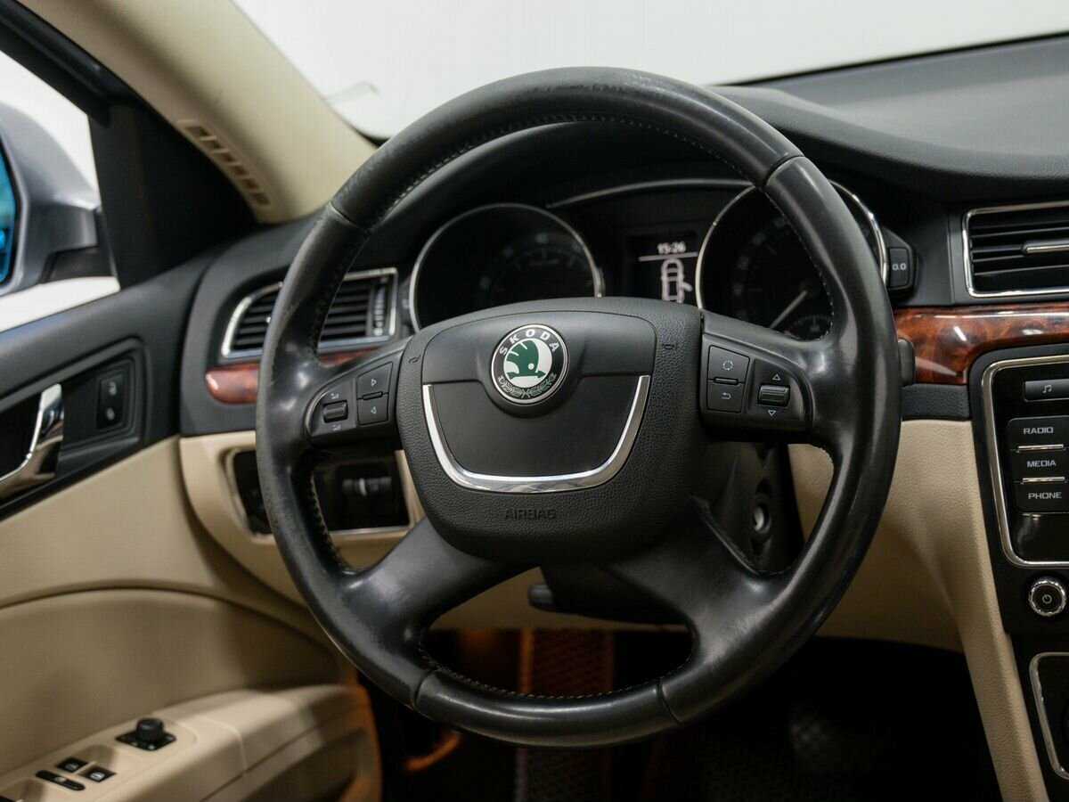 Купить Skoda Superb, 2012, 288 337 км.. Фото: #11