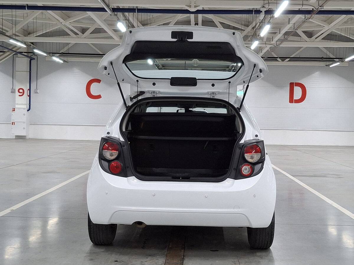 Купить Chevrolet Aveo, 2015, 65 745 км.. Фото: #8