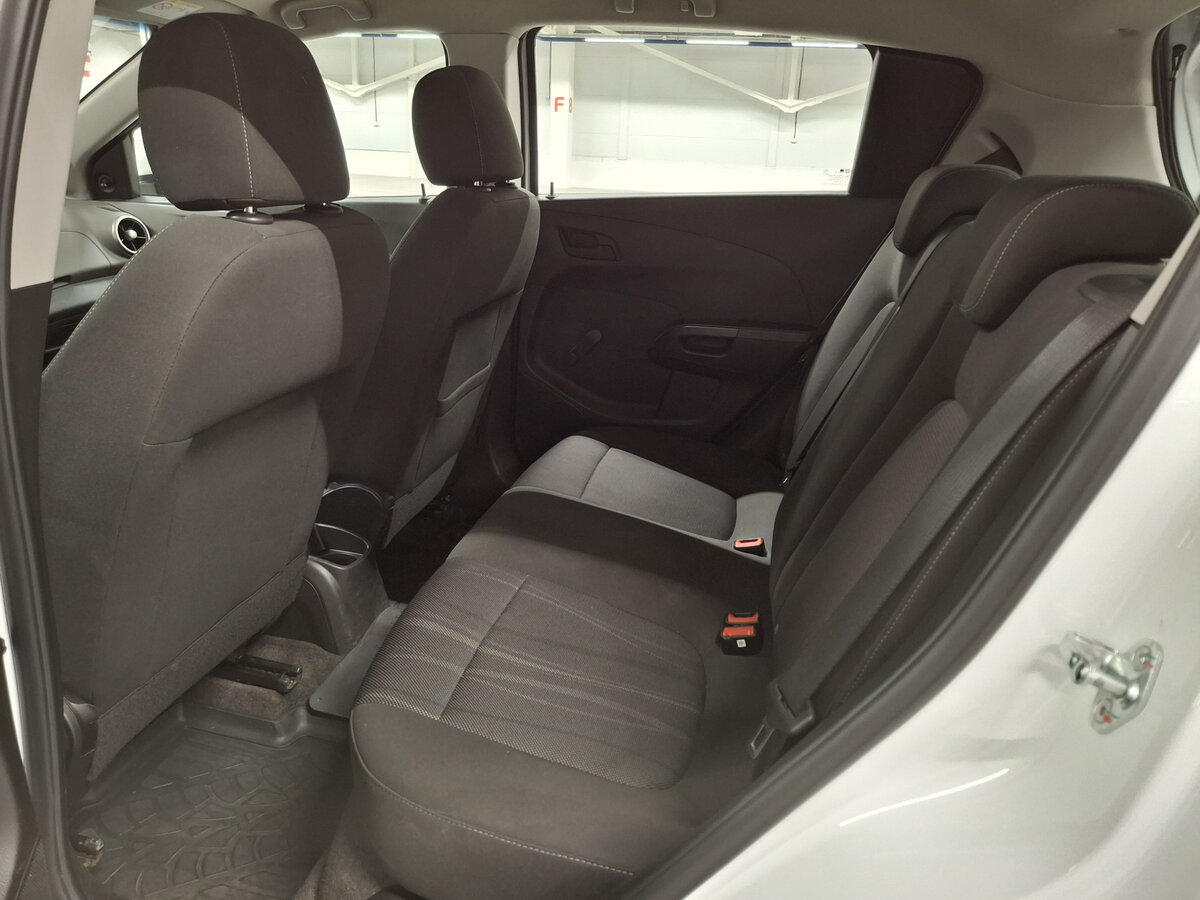 Купить Chevrolet Aveo, 2015, 65 745 км.. Фото: #10