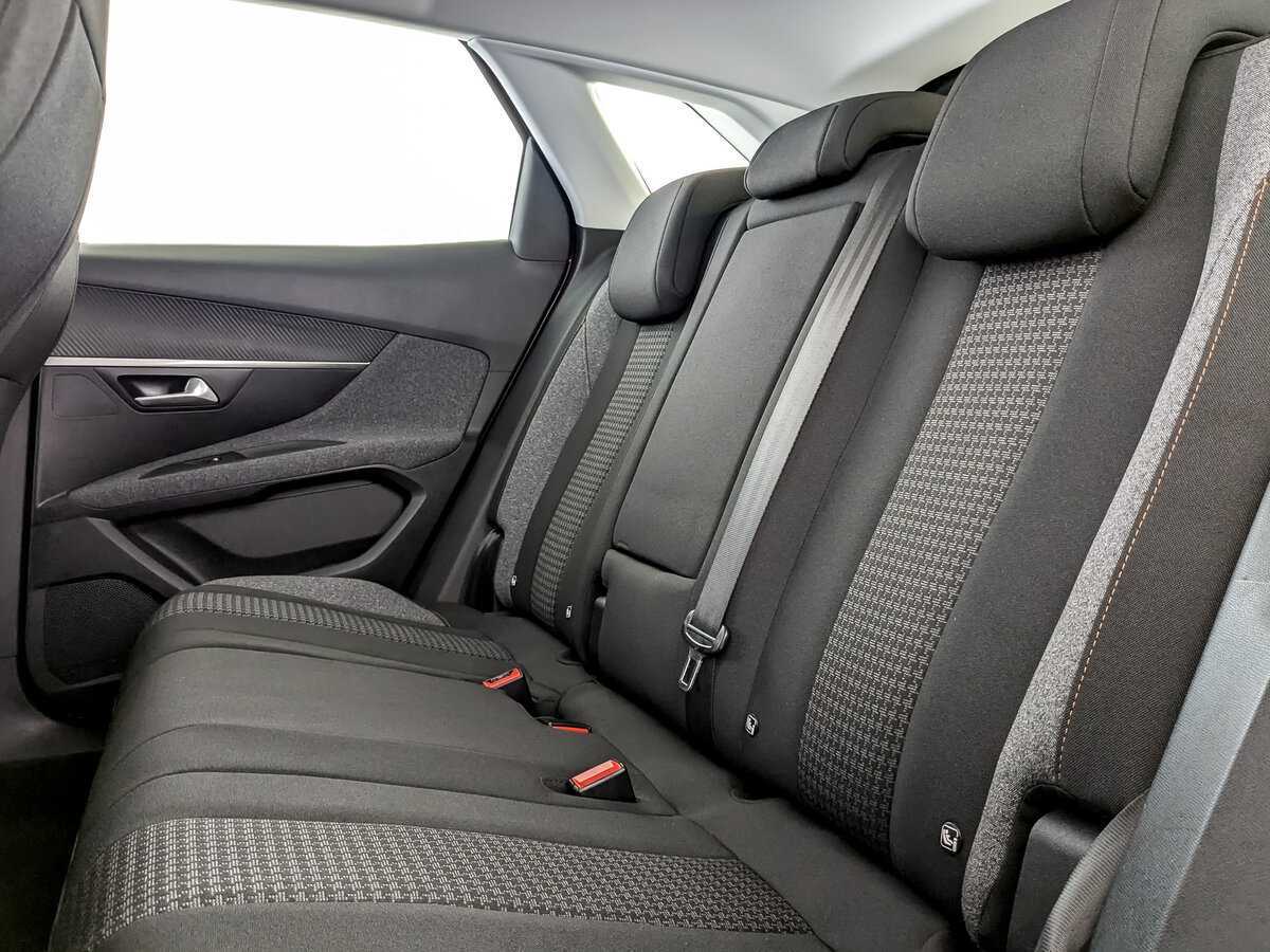 Купить Peugeot 3008, 2017, 30 685 км.. Фото: #9