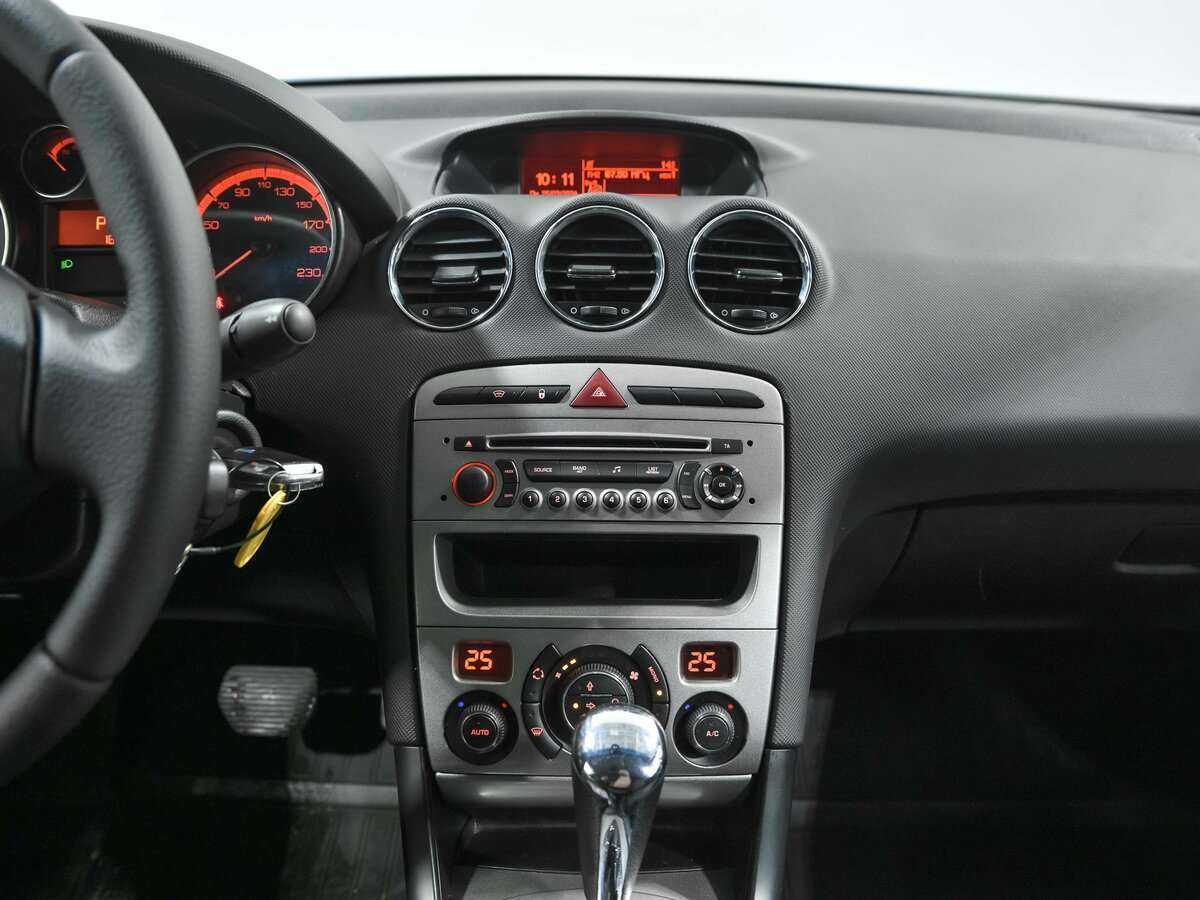 Купить Peugeot 408, 2012, 182 095 км.. Фото: #7