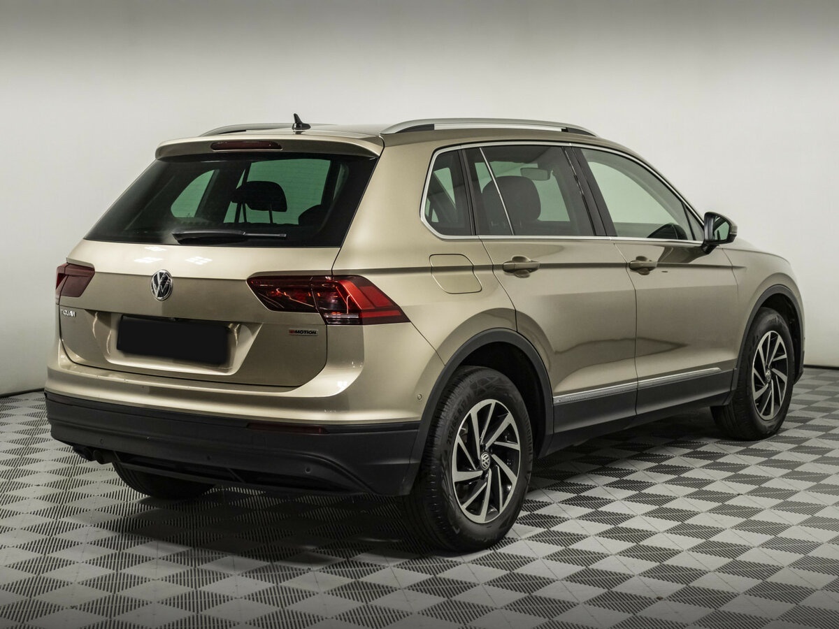 Купить Volkswagen Tiguan, 2018, 131 218 км.. Фото: #3