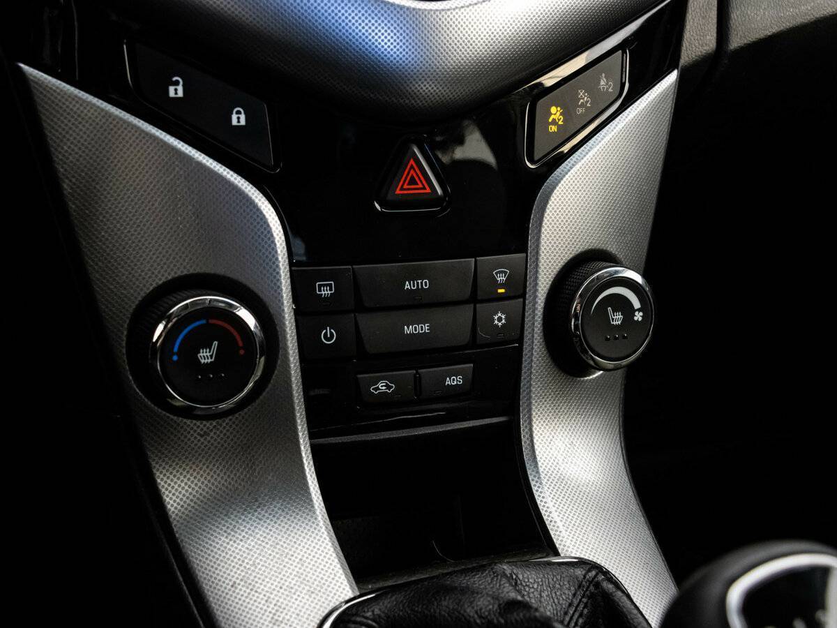 Купить Chevrolet Cruze, 2012, 202 000 км.. Фото: #11