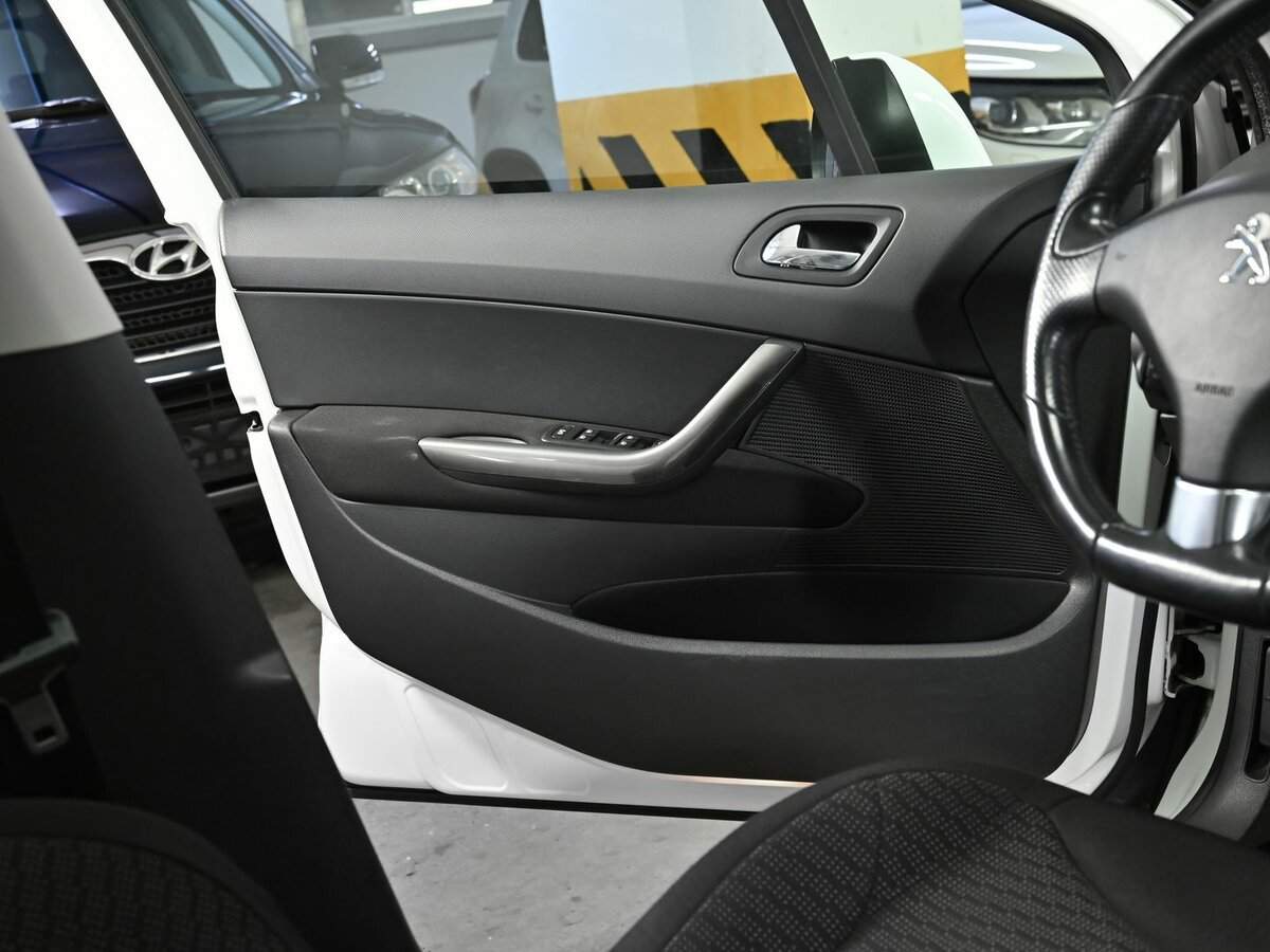 Купить Peugeot 308, 2012, 144 000 км.. Фото: #5