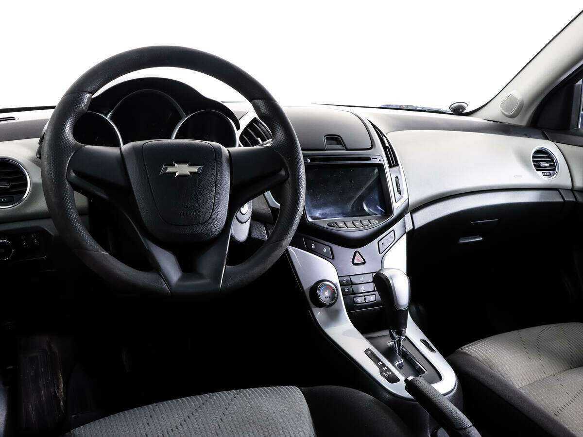 Купить Chevrolet Cruze, 2013, 129 635 км.. Фото: #10