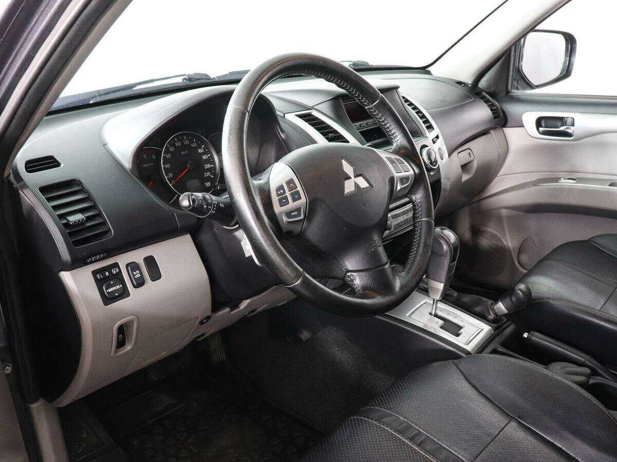 Купить Mitsubishi Pajero Sport, 2012, 237 627 км.. Фото: #8