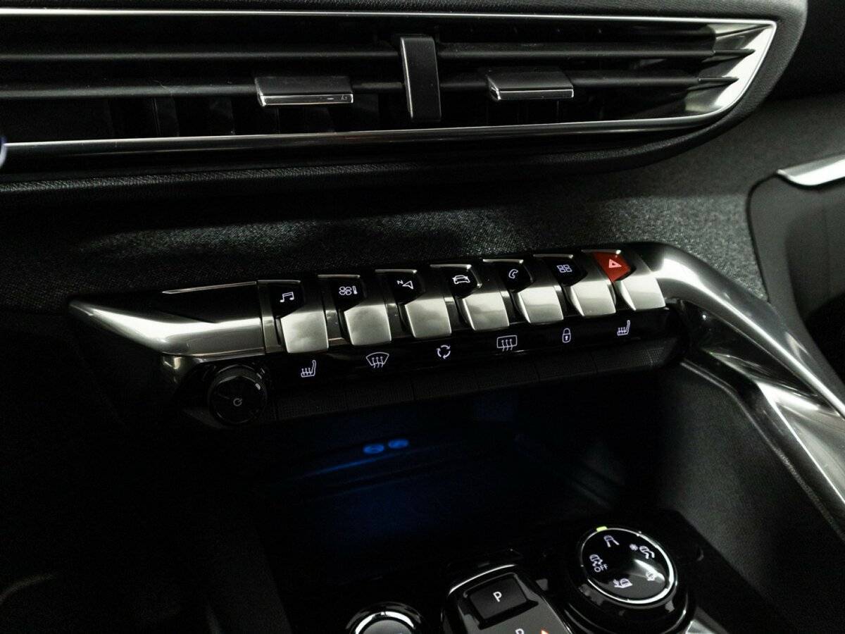 Купить Peugeot 3008, 2017, 101 108 км.. Фото: #17