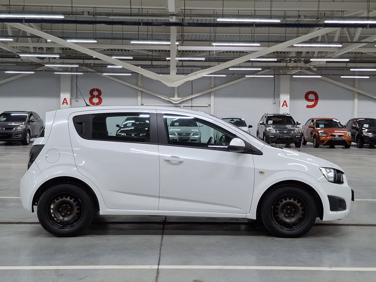 Купить Chevrolet Aveo, 2015, 65 745 км.. Фото: #3
