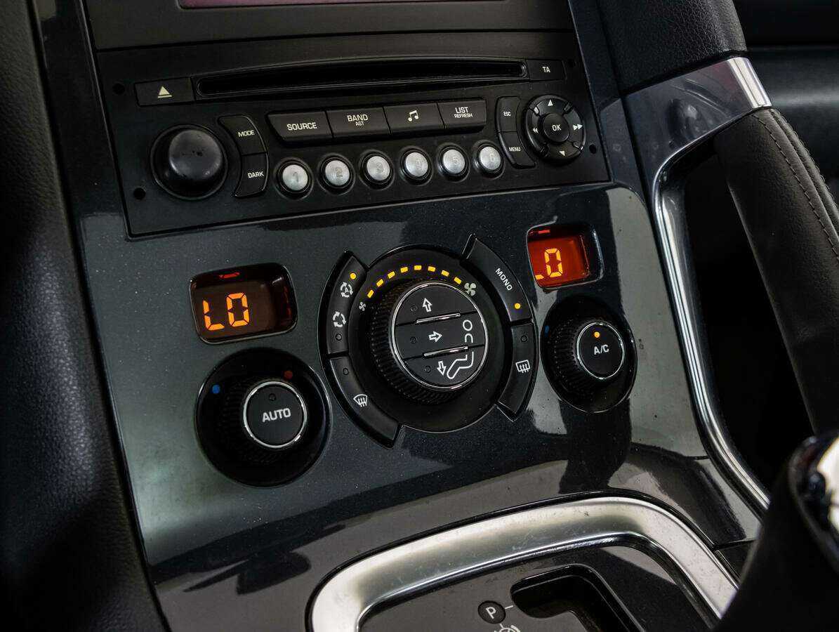 Купить Peugeot 3008, 2012, 233 000 км.. Фото: #13