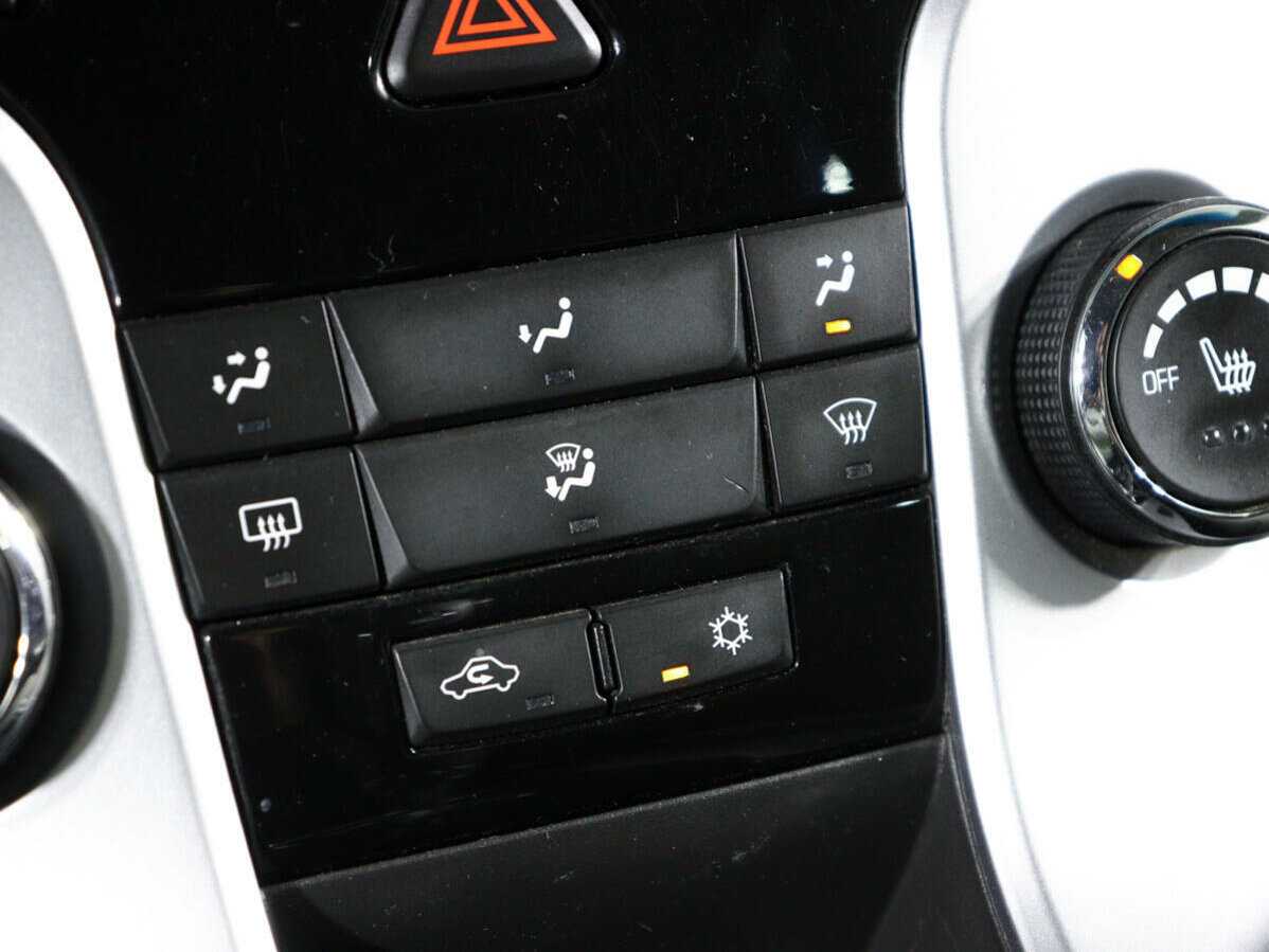 Купить Chevrolet Cruze, 2012, 94 882 км.. Фото: #14