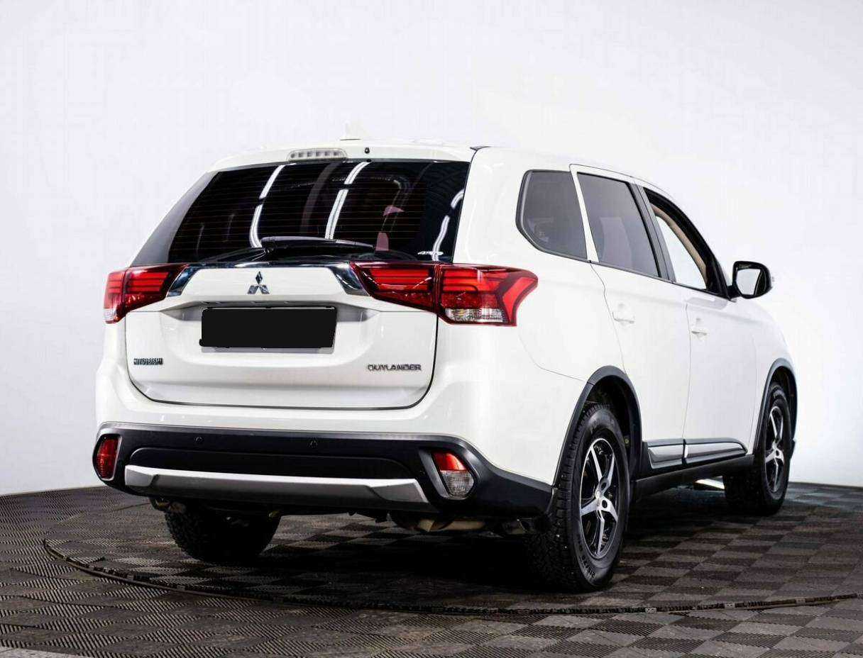 Купить Mitsubishi Outlander, 2017, 152 152 км.. Фото: #5