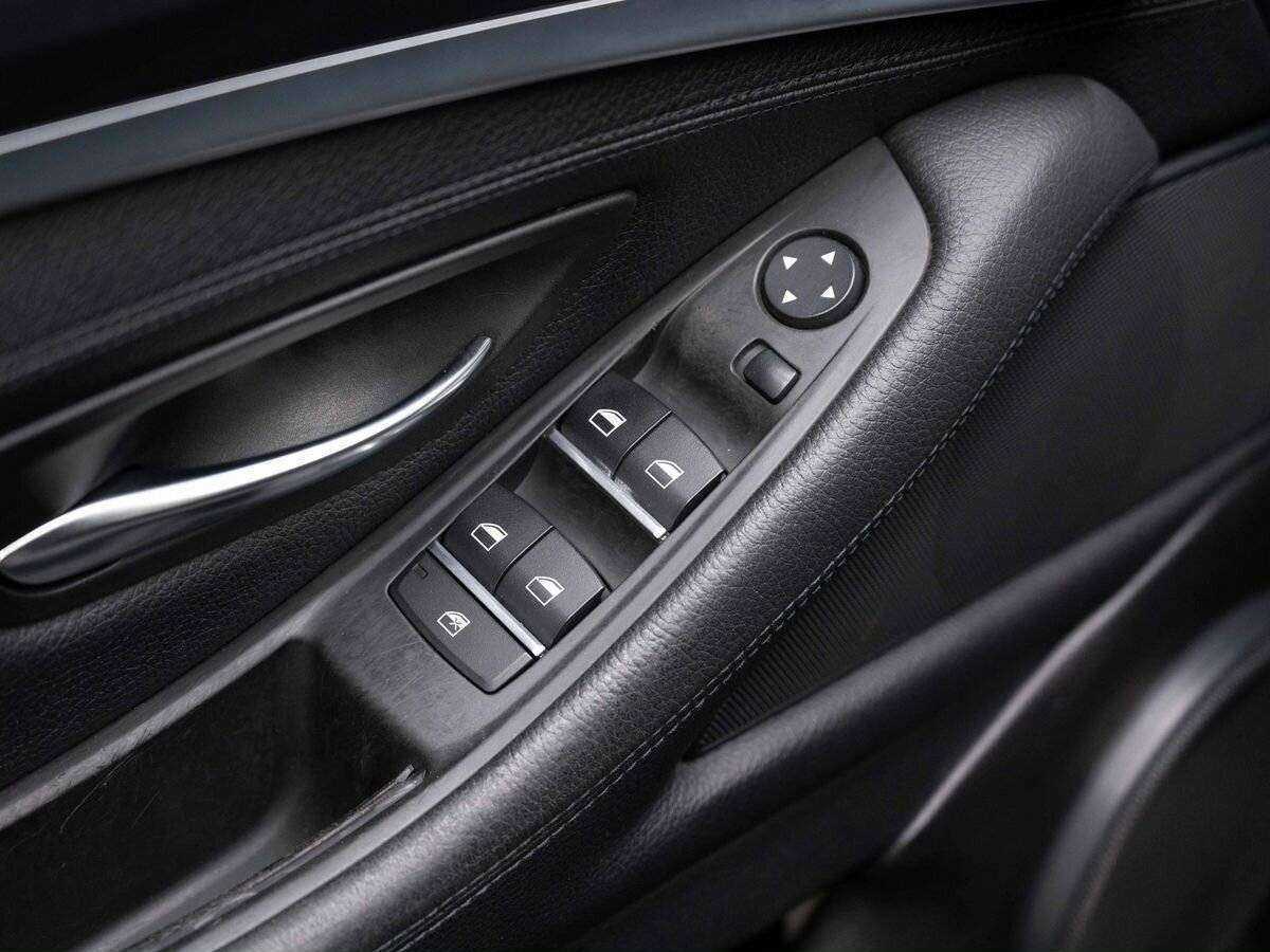 Купить BMW 5 серии, 2012, 204 087 км.. Фото: #17