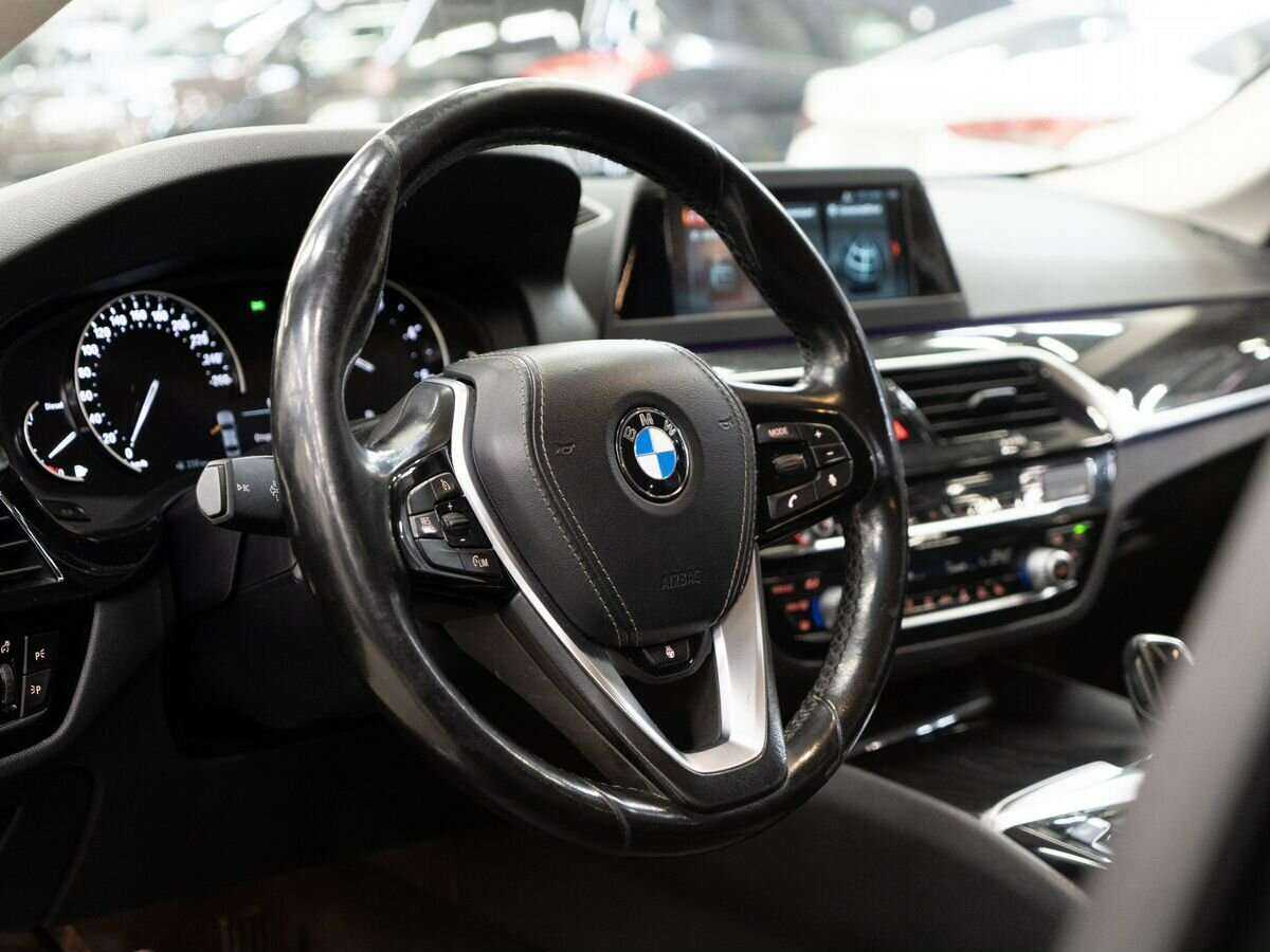 Купить BMW 5 серии, 2019, 146 239 км.. Фото: #4