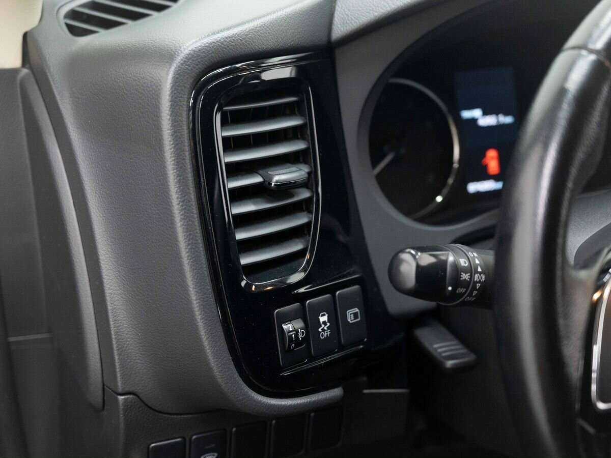 Купить Mitsubishi Outlander, 2016, 74 202 км.. Фото: #18