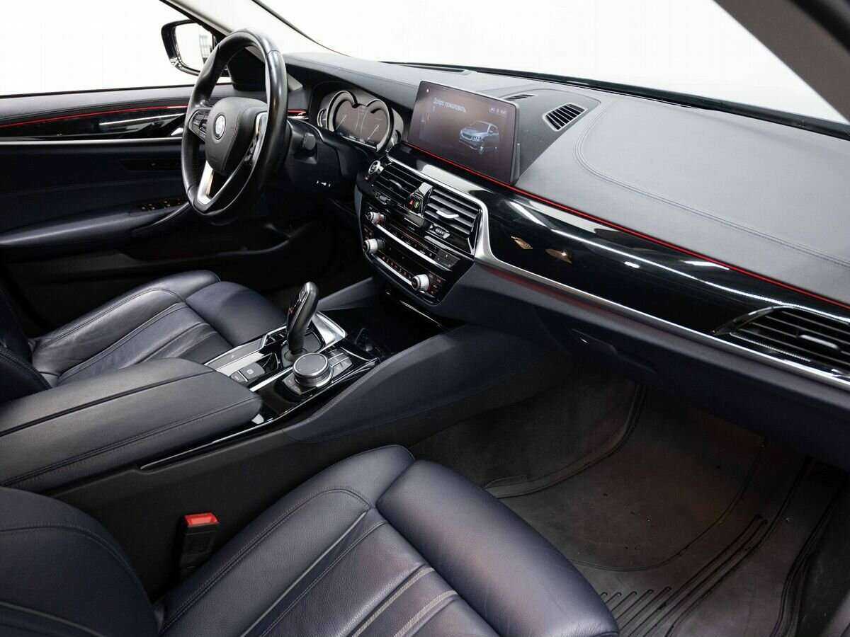 Купить BMW 5 серии, 2017, 105 599 км.. Фото: #11