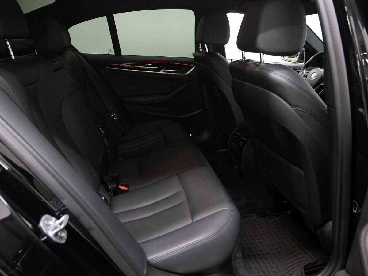 Купить BMW 5 серии, 2019, 231 000 км.. Фото: #9