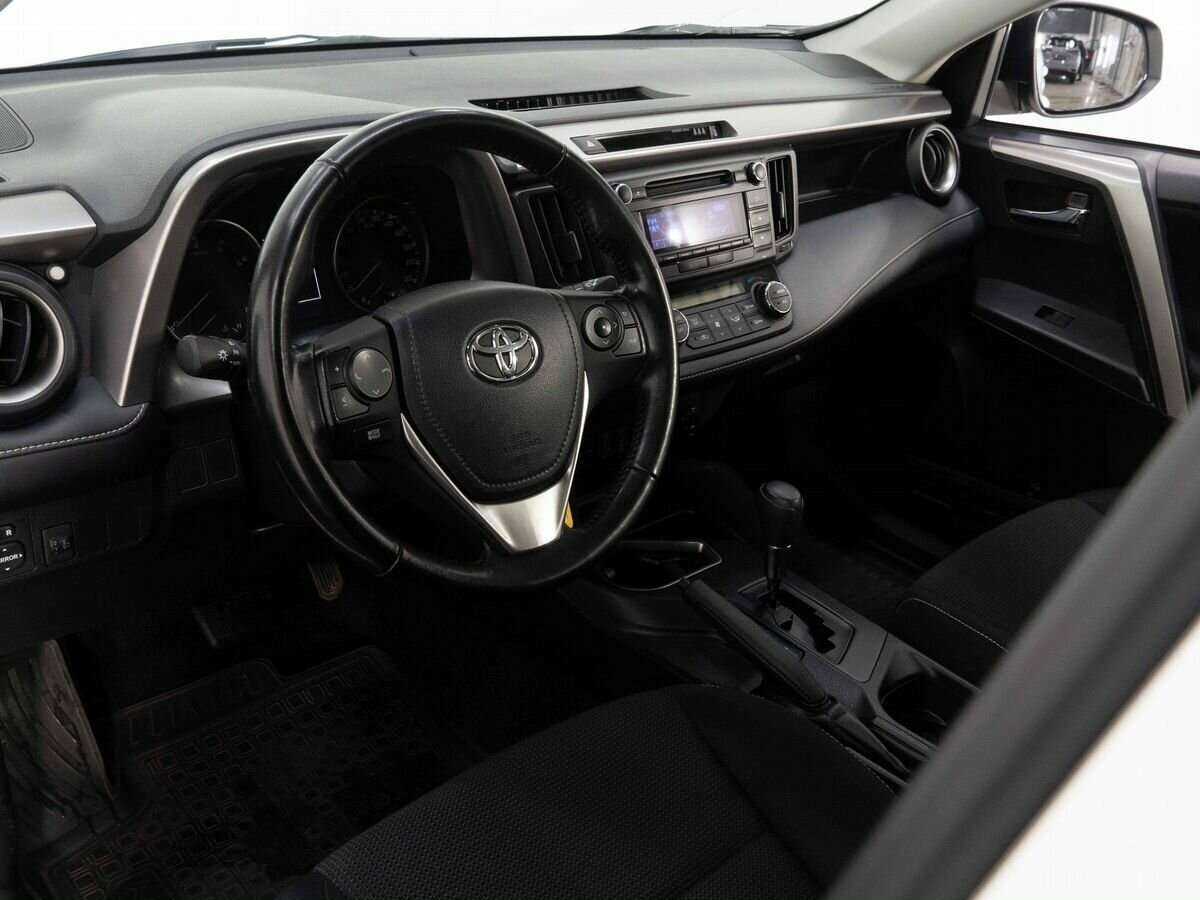 Купить Toyota RAV4, 2018, 46 500 км.. Фото: #9